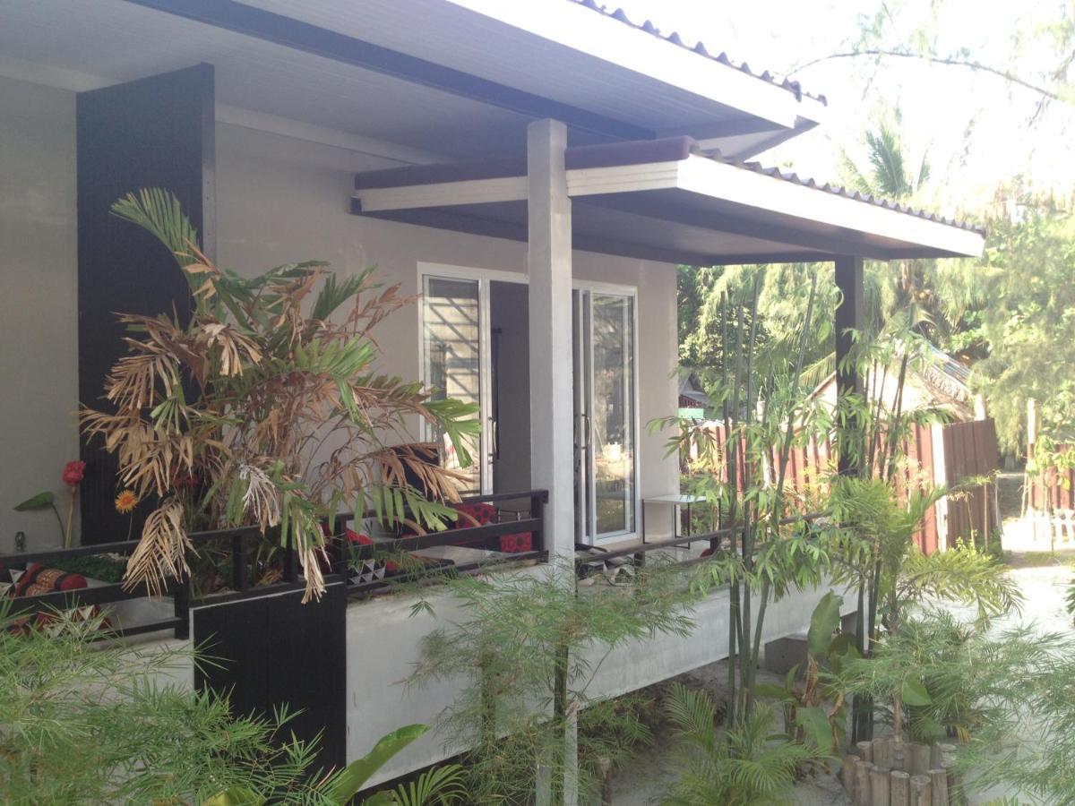 Phangan Cove Beach Resort Srithanu Rum bild